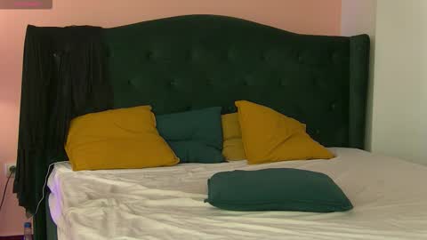 Snapshot of niamalkova chatting on September 14, 5:47 pm Nia MILF GRANNY MATURE online show from September 14, 5:47 pm