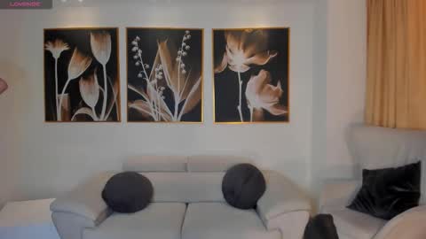 Call me Nia  online show from October 20, 7:41 pm