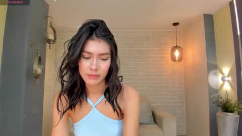 Call me Nia  online show from February 22, 7:38 pm