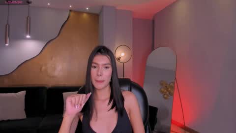 Call me Nia  online show from February 13, 5:33 am