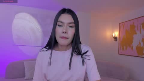 Call me Nia  online show from April 11, 7:45 am