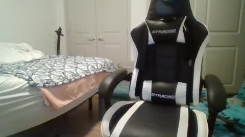 niceandslow online show from June 15, 1:19 am