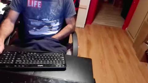 Snapshot of nicecck24 chatting on October 25, 4:57 am nicecck24 online show from October 25, 4:57 am