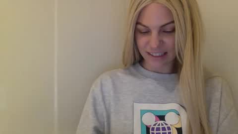 Amber online show from February 1, 3:25 am