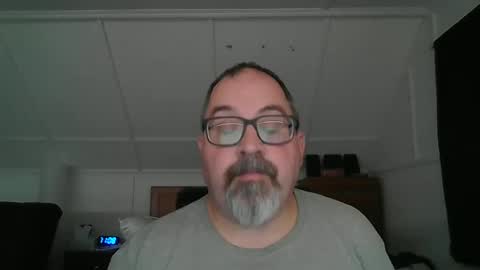 niceguy7208 online show from September 15, 3:08 am