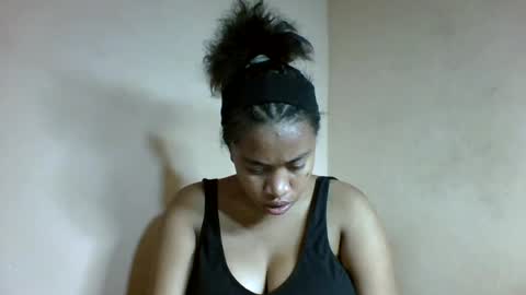 nicelly01 online show from July 28, 6:31 pm