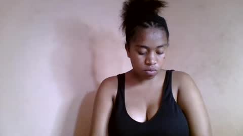 nicelly01 online show from July 28, 11:39 am