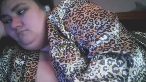 Nicholle online show from February 21, 2:17 am