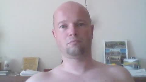 nick1990b online show from August 5, 11:51 am