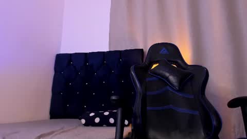 nick_zackk online show from July 7, 7:23 am