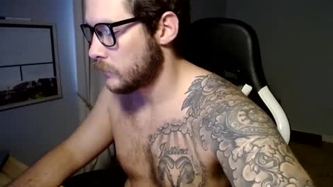 Cakedcouple  OF - Yourtattedcutie  qurlynfit online show from December 14, 4:19 pm