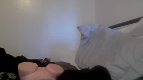 Nickleee online show from March 3, 5:09 pm