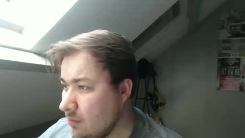 nickoeoeoe online show from March 5, 4:16 pm