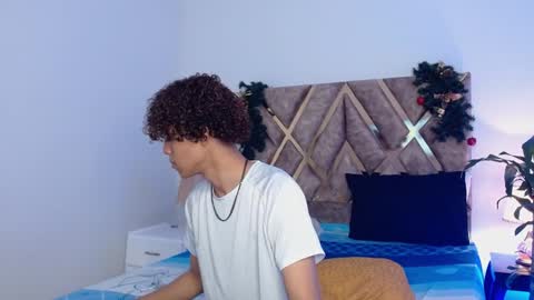 Snapshot of nickolas_moon chatting on December 26, 3:42 pm Nickolas Muoz online show from December 26, 3:42 pm