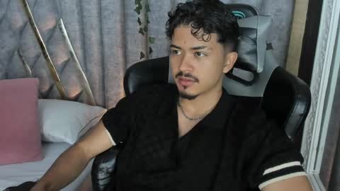 Nicolai online show from April 21, 12:12 pm