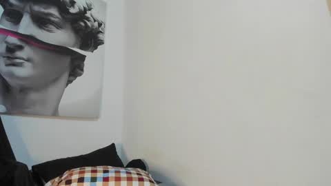 Snapshot of nicolasmuscle chatting on December 13, 12:53 am Andres online show from December 13, 12:53 am