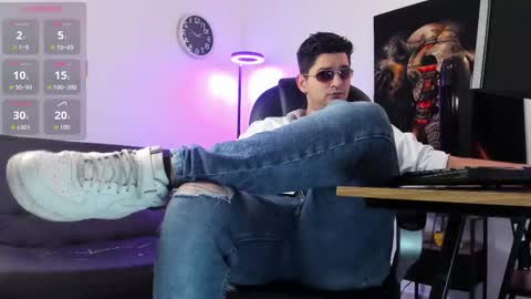 Nicolas Fellener online show from February 22, 4:49 am