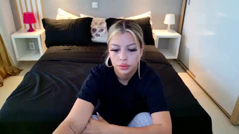 Nico online show from April 21, 9:49 am