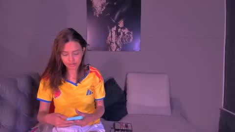 nicole_and_thiago1 online show from June 27, 10:27 pm