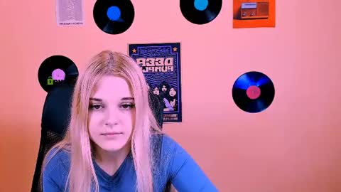 nicole_bright online show from July 9, 9:24 am