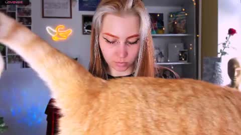 Nicole online show from July 5, 4:19 am