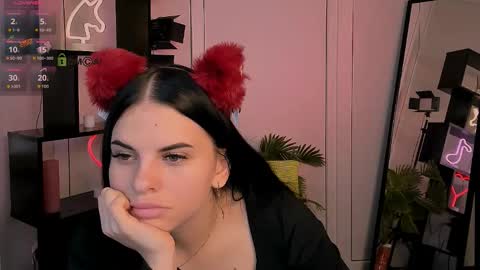 nicole_muah online show from November 6, 7:11 am