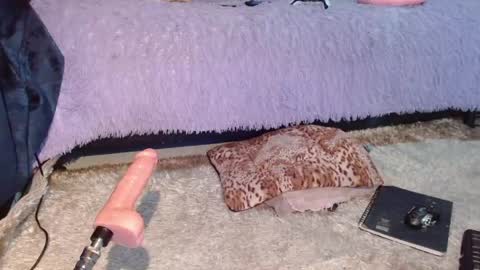  Anna Nicole  online show from March 17, 4:23 pm