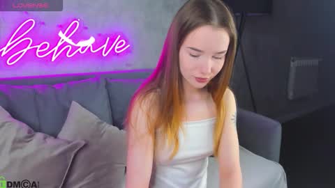 Nicole  My schedule for the week 2 GMT  9am-15pm  Mo Tu Th Fr online show from March 25, 1:12 am