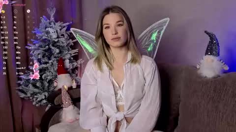 Nicole online show from December 16, 7:31 pm