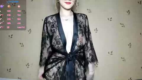 NicoleDavis online show from June 12, 7:46 pm