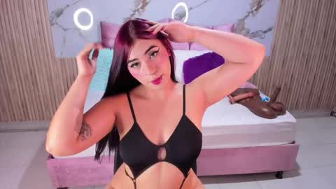 nicolee19_ online show from March 26, 11:04 am