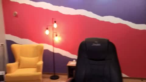 nicolefoxery online show from October 18, 6:34 pm