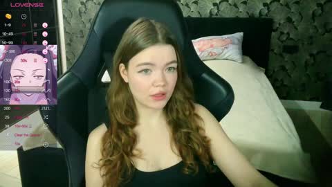 NicoleMeew online show from April 6, 12:17 pm