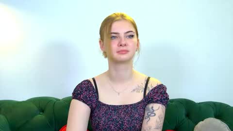 NicoleNorton online show from June 7, 6:40 am