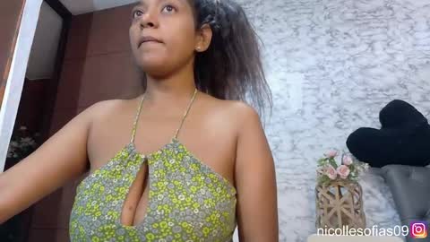 nicolle4 online show from June 8, 4:30 pm
