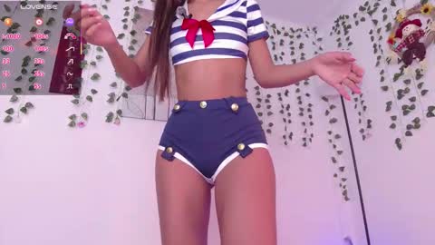 Nicolle online show from November 2, 10:04 am