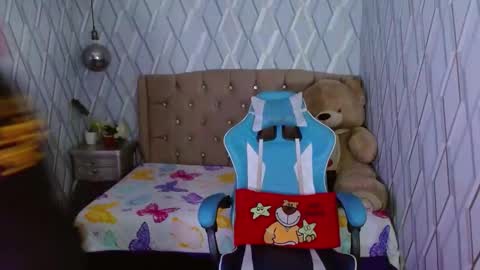 Snapshot of nicolletaylorq chatting on February 19, 4:12 am Nicolle Miley online show from February 19, 4:12 am