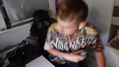 nicramga online show from October 12, 9:05 pm