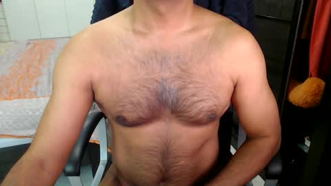 Snapshot of night_rider09711 chatting on February 3, 7:18 am night_rider09711 online show from February 3, 7:18 am