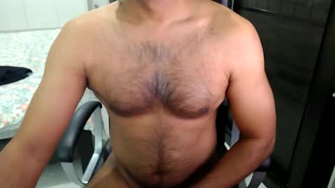 Snapshot of night_rider09711 chatting on December 2, 9:19 am night_rider09711 online show from December 2, 9:19 am