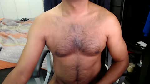 Snapshot of night_rider09711 chatting on January 13, 10:03 am night_rider09711 online show from January 13, 10:03 am