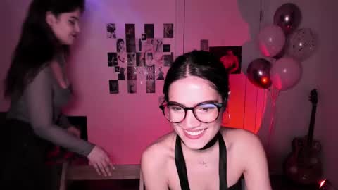 Daisy online show from October 21, 5:27 pm