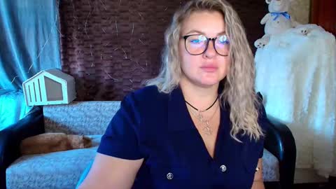 Snapshot of nikaskylink chatting on September 15, 3:08 am Nika online show from September 15, 3:08 am