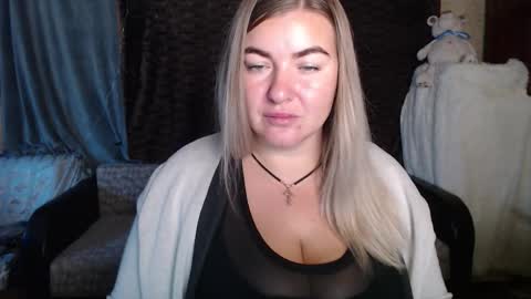 Snapshot of nikaskylink chatting on October 15, 3:43 am Nika online show from October 15, 3:43 am