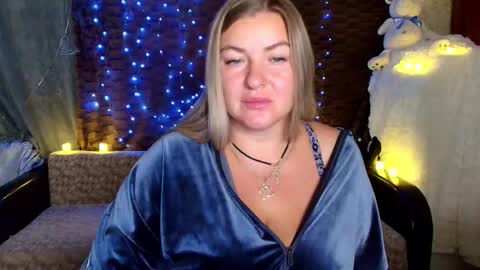 Snapshot of nikaskylink chatting on September 12, 7:38 pm Nika online show from September 12, 7:38 pm