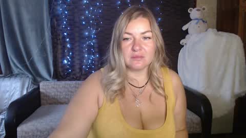 Snapshot of nikaskylink chatting on September 18, 3:32 am Nika online show from September 18, 3:32 am