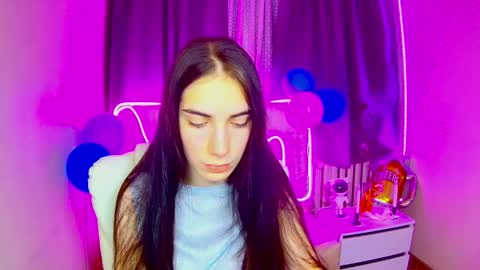 Snapshot of nikastarkk chatting on October 1, 6:56 am nikastarkk online show from October 1, 6:56 am