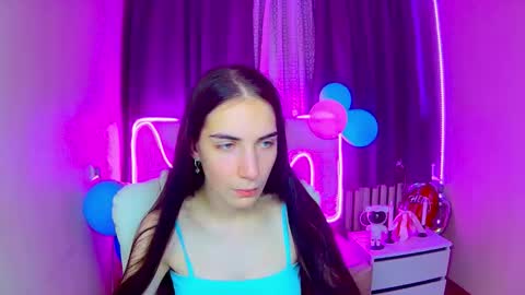 Snapshot of nikastarkk chatting on October 9, 7:47 am nikastarkk online show from October 9, 7:47 am