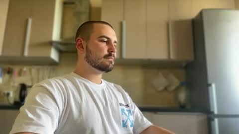 Snapshot of nikbusiness chatting on September 24, 12:01 pm Nick online show from September 24, 12:01 pm