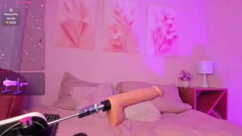    online show from October 8, 7:09 pm